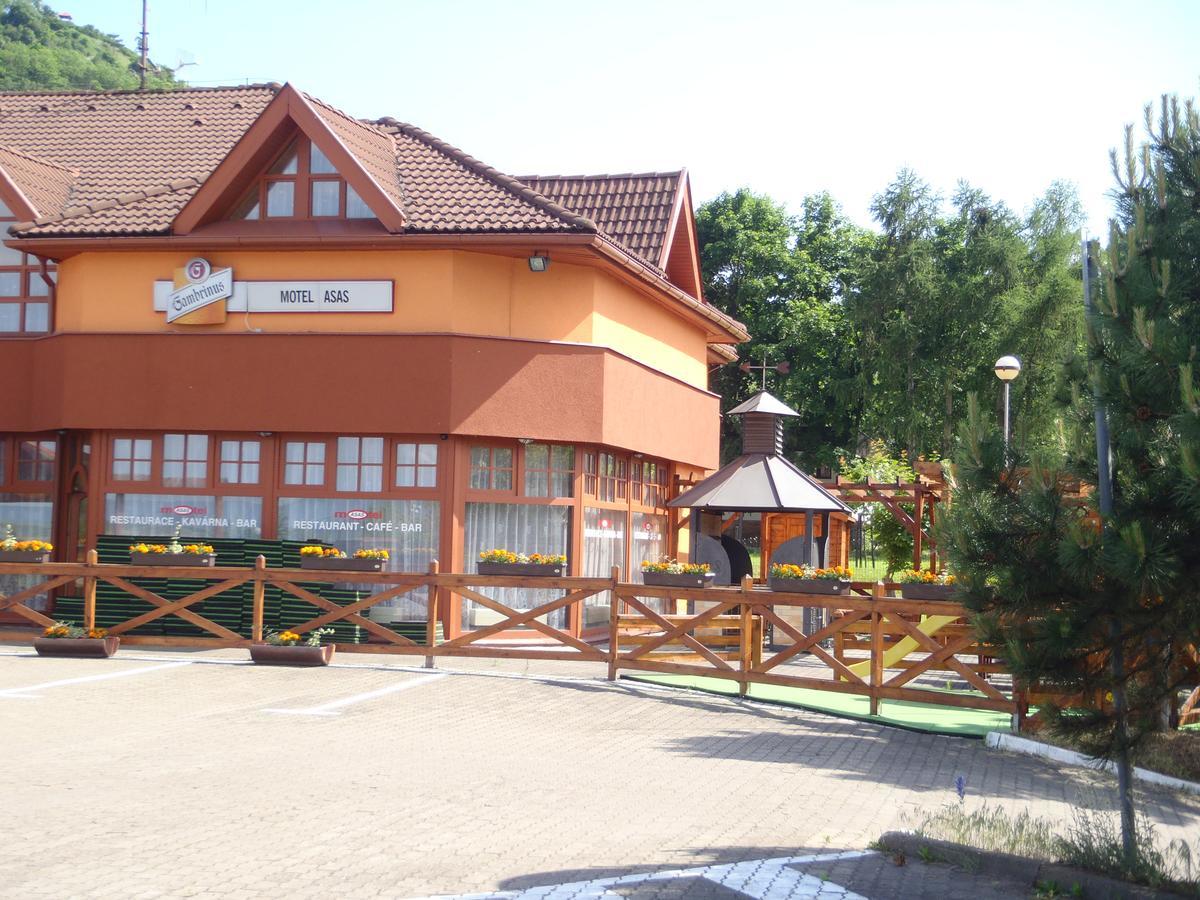 Garni Hotel Asas*** มอสท์ ภายนอก รูปภาพ